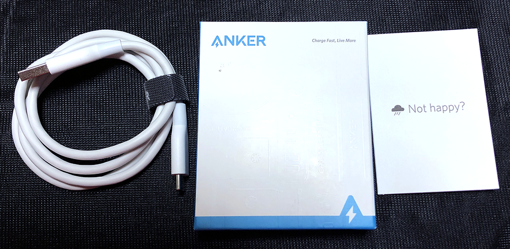「Anker」の0.9mのUSB-C & USB-Aケーブル