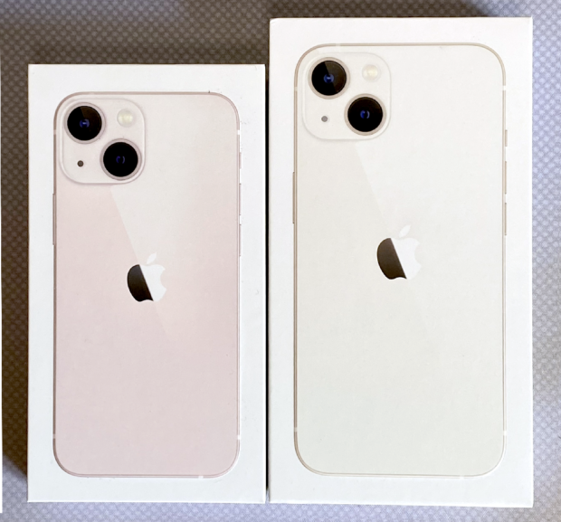 「iPhone 13 mini」と「iPhone 13」の大きさ比較